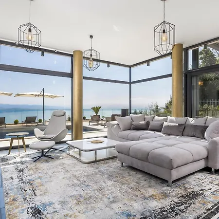 Mistral Opatija, Five Star Exclusive Retreat, Gated Community فيلة