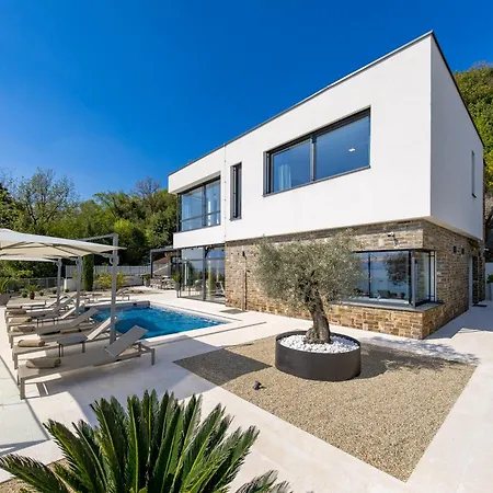 Mistral Opatija, Five Star Exclusive Retreat, Gated Community فيلة